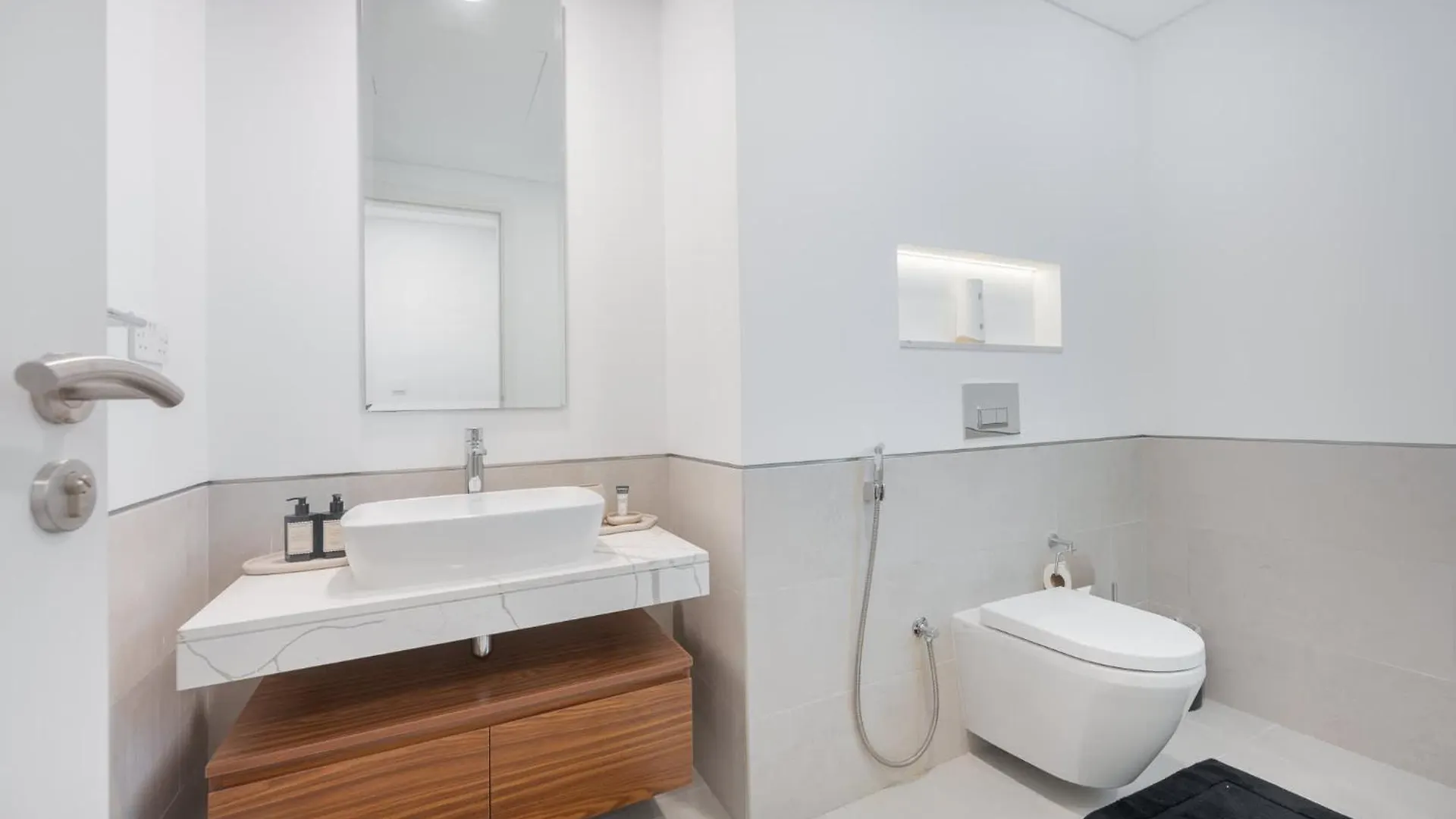 Bright & Airy 1Br In Asayel 2 - Fits 4 Comfortably Dubai 0*,  United Arab Emirates