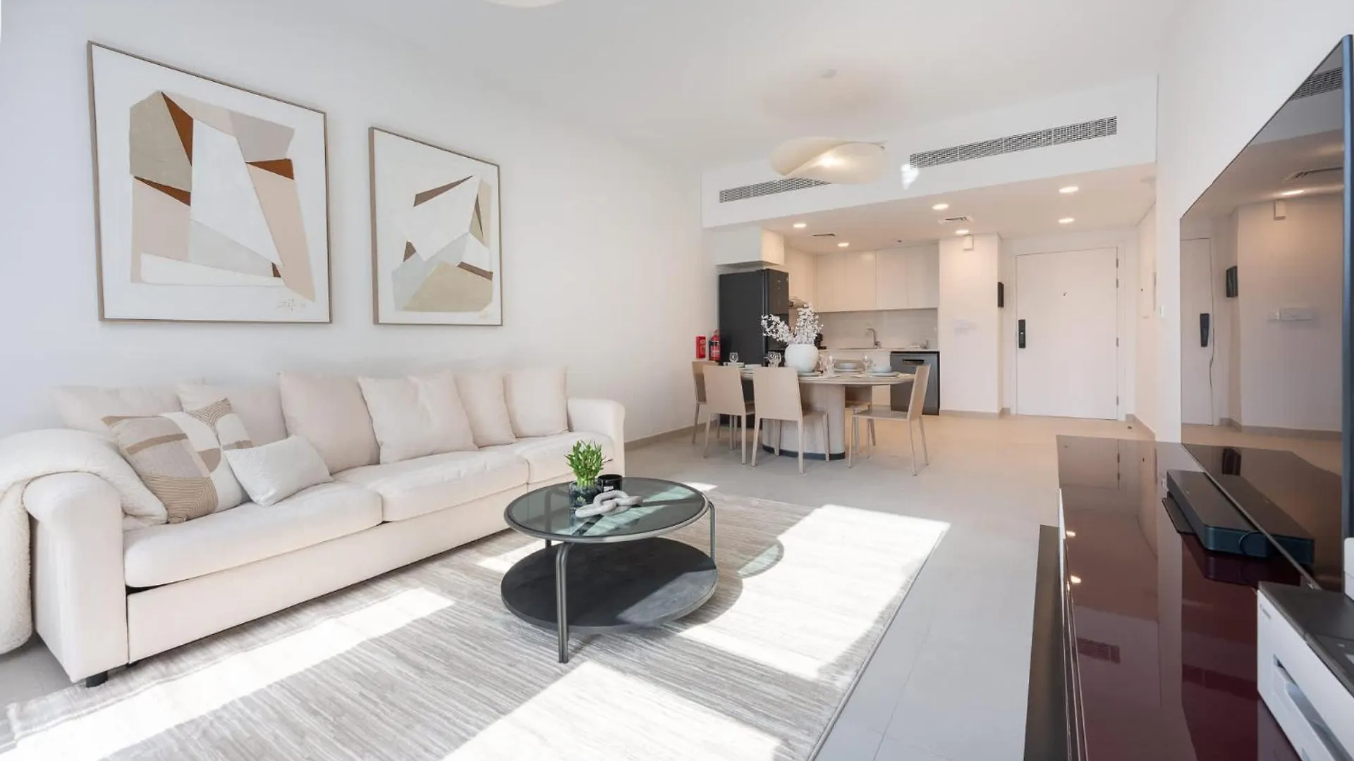 Apartment Bright & Airy 1Br In Asayel 2 - Fits 4 Comfortably Dubai