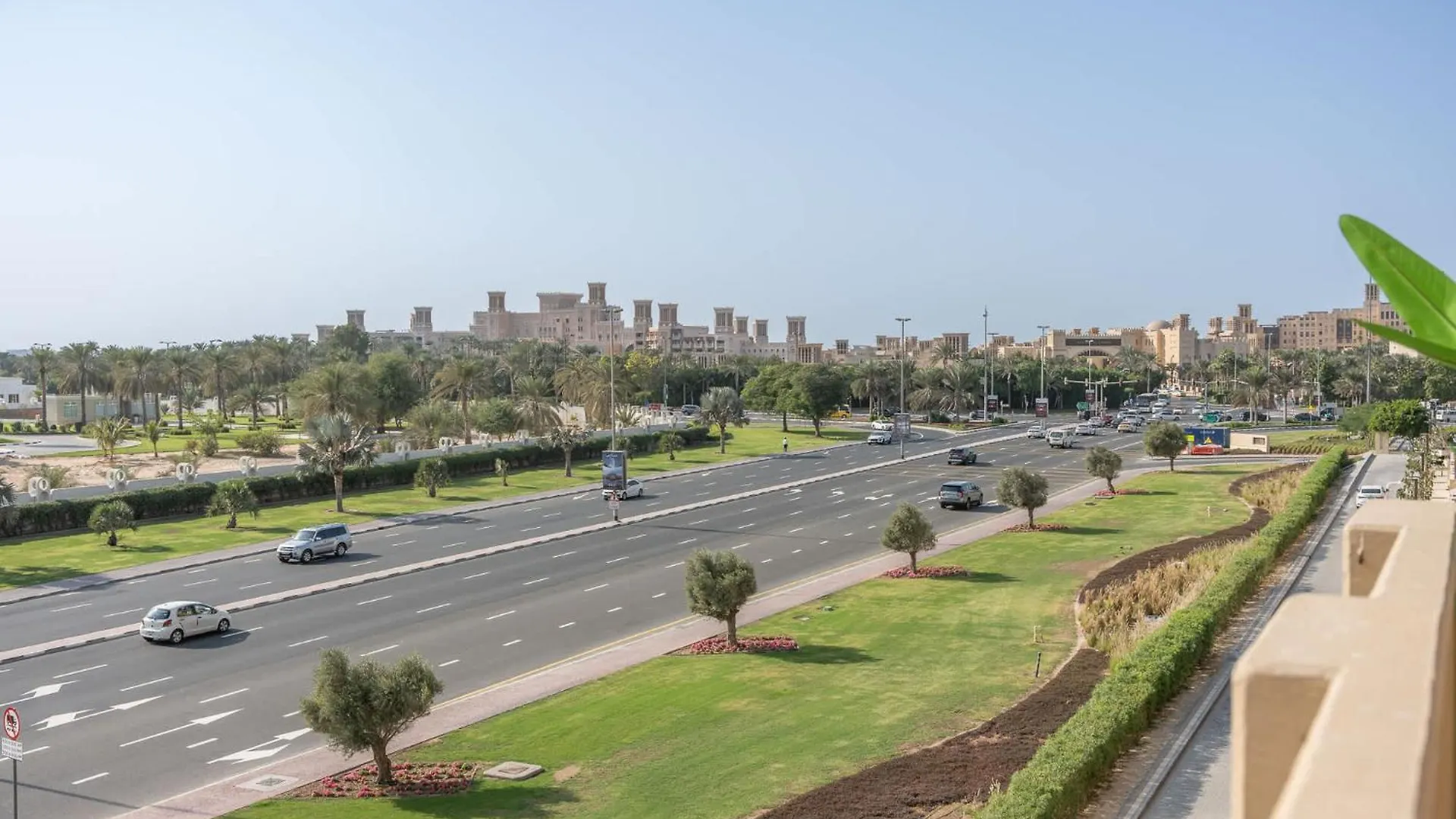 Bright & Airy 1Br In Asayel 2 - Fits 4 Comfortably Dubai Apartment